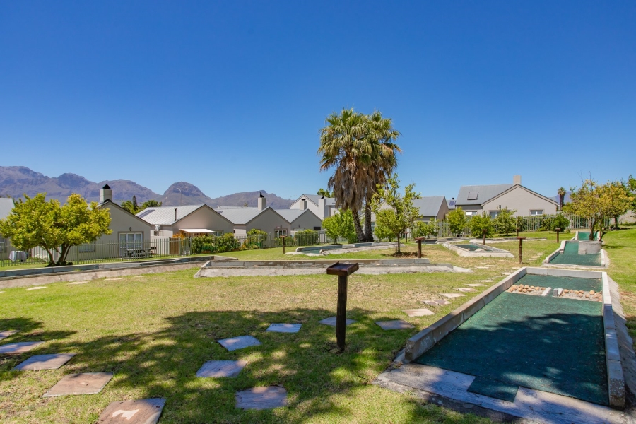 To Let 2 Bedroom Property for Rent in Honeydew Country Estate Western Cape